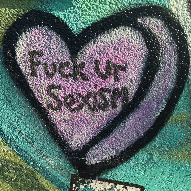 Kunst gegen häuslische Gewalt. Ob Sprayen oder Dichten. Hier ein Graffiti gegen Sexismus.